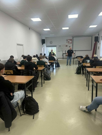 a203805e-b502-4868-8bbe-f0166e38151e (1).jfif