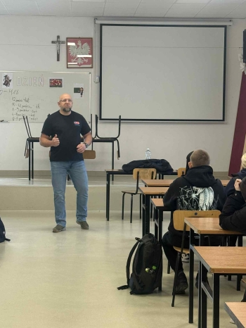 951c0938-8b80-43a4-95ea-0dc8ee78600d.jfif