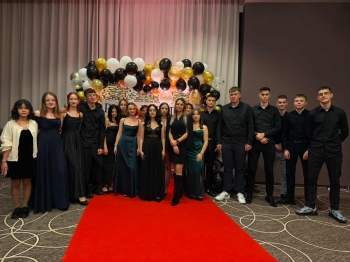 579276531_2047374952707924_107984340052051803_n