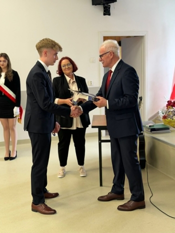 326855e0-4cf0-4cbd-b592-4c6a06e9ef51