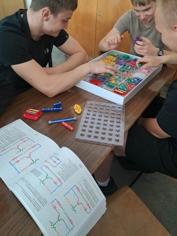 dcd77a6c3f0f3d8f142e8c6f8aa86ec0.jpeg