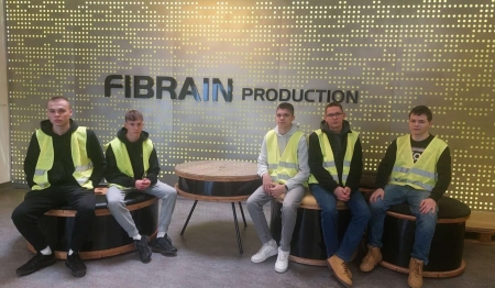 Uczniowie ZSZDZ w Fibrain